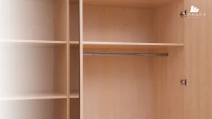 lemari penyimpanan interior